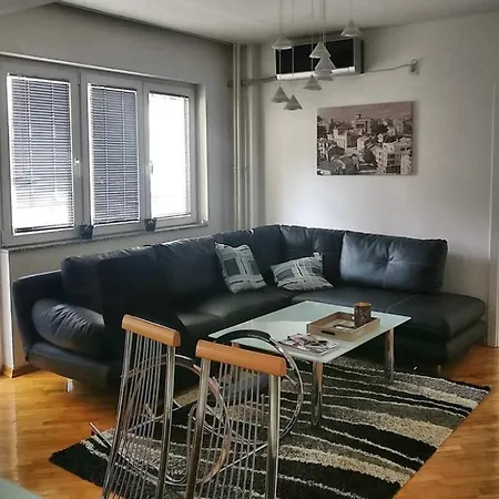 Amazing View City Square Apartment