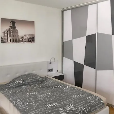 Amazing View City Square Apartment Skopje